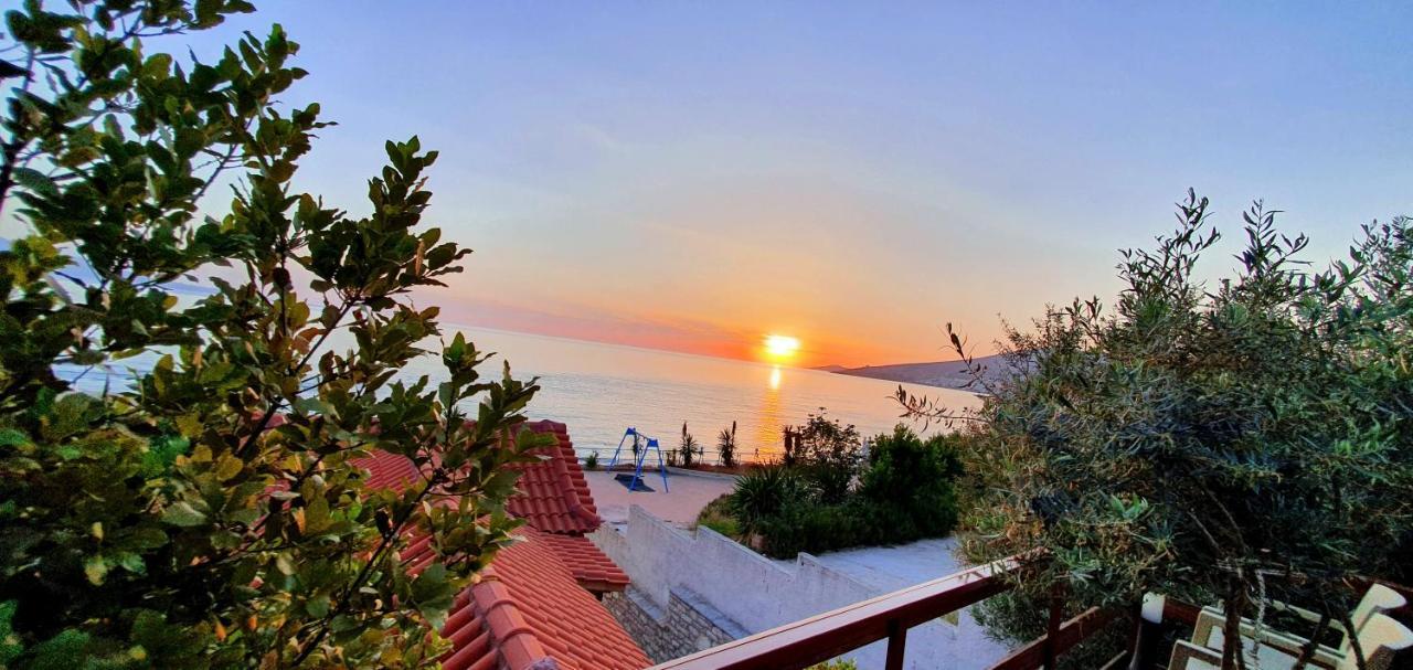 Villa Skenderi Sarandë 外观 照片