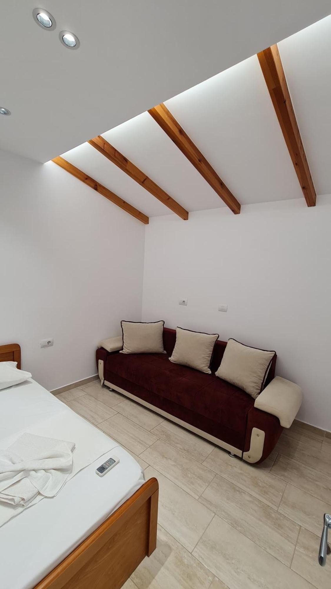 Villa Skenderi Sarandë 外观 照片