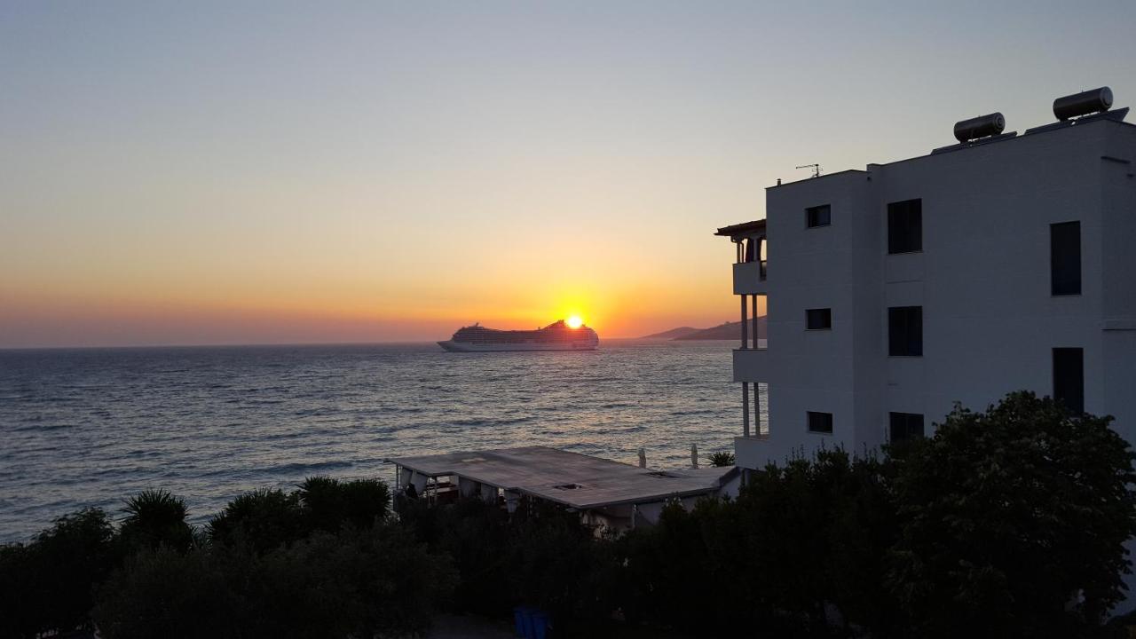 Villa Skenderi Sarandë 外观 照片